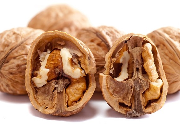 Walnuts 2312506 640
