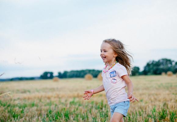 Carefree child enjoyment 220455