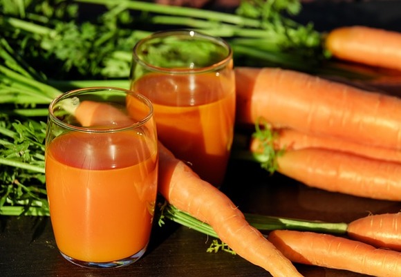Carrot juice 1623157 640