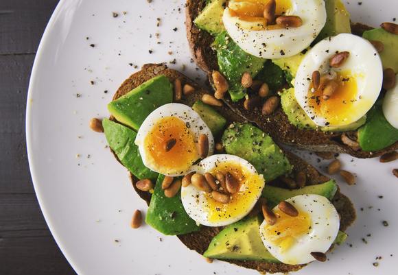 Appetizer avocado bread 566566